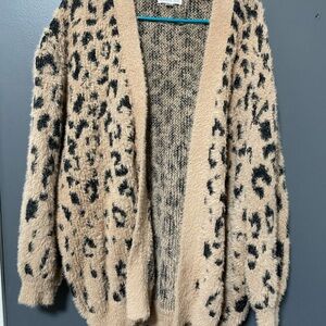 Chic Leopard Print Cardigan in Tan and Black